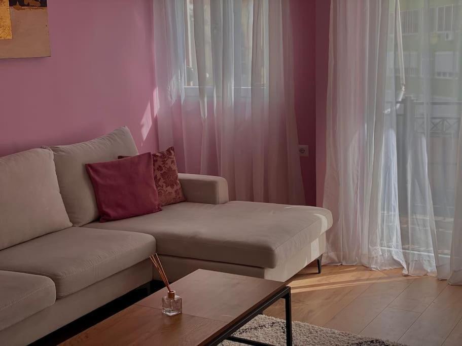 Coral Apartment - City Center Тирана Экстерьер фото