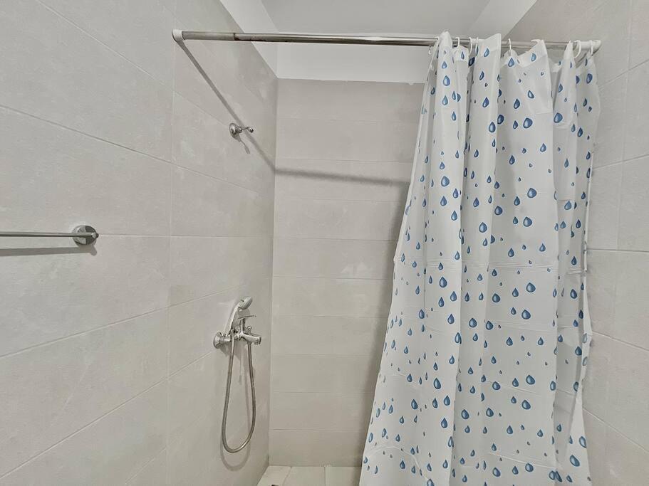 Coral Apartment - City Center Тирана Экстерьер фото