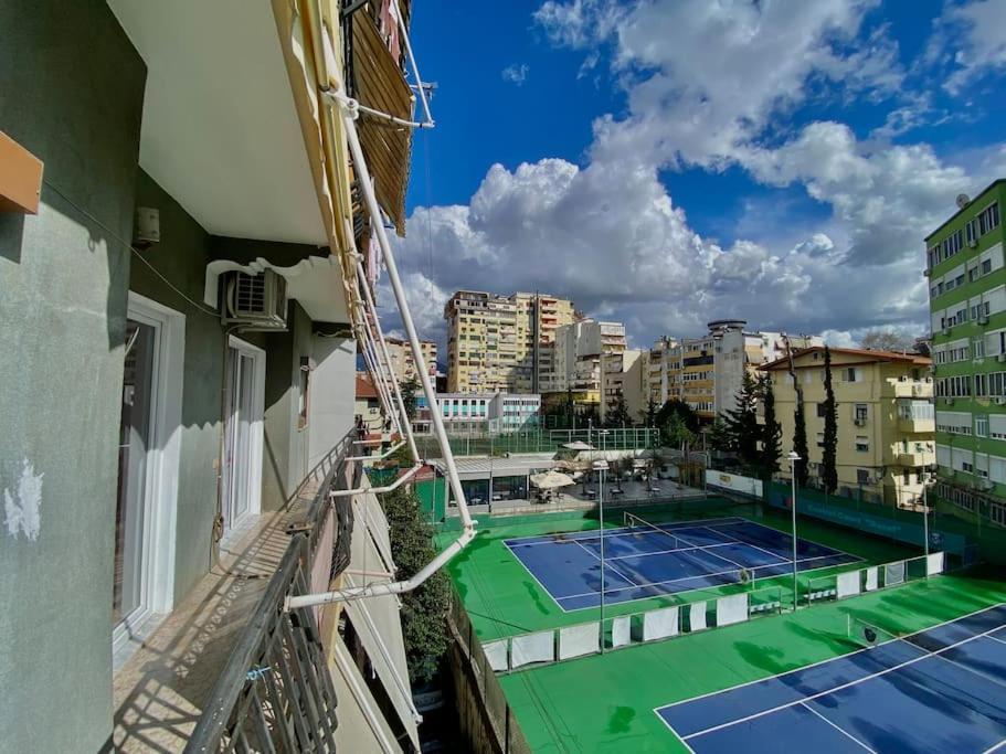 Coral Apartment - City Center Тирана Экстерьер фото