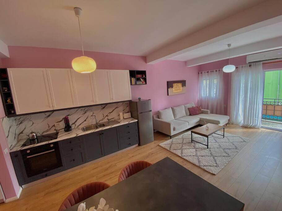 Coral Apartment - City Center Тирана Экстерьер фото